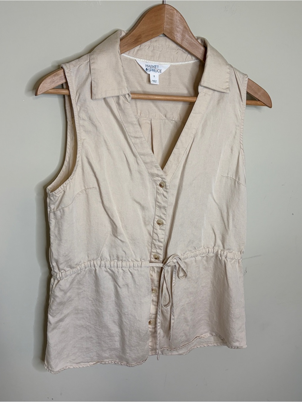 Market & Spruce Sleeveless Button-Front Drawstring Top in Beige M